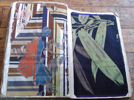 Japanese textiles. - Sample book of textiles titled Tozakire Honcho ['album of textiles we have handled' - more or less] and dated March Taisho 4 [1915].